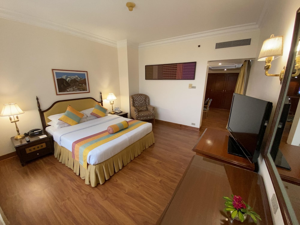 Suite - Photo 2