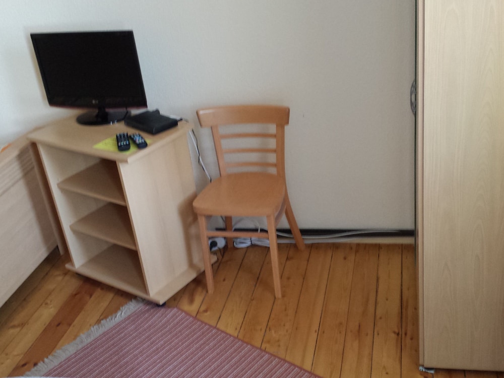 Standard Single Room, Ensuite photo 3