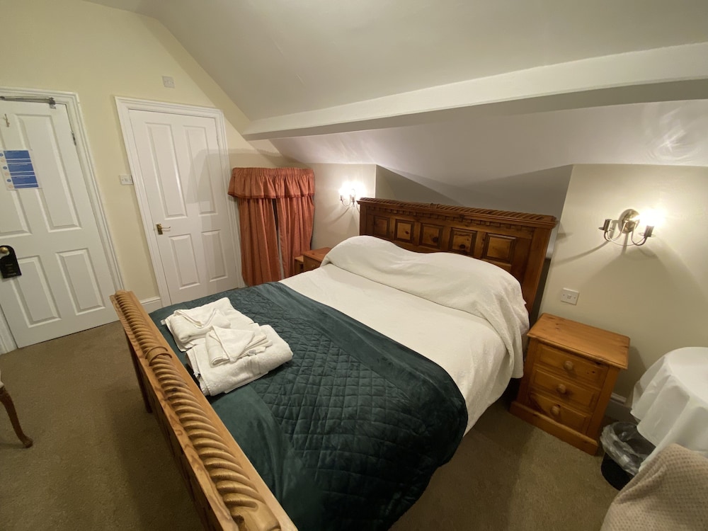 Double Room, Ensuite - Photo 7
