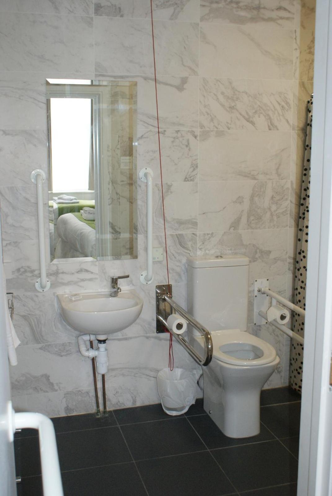 Double Room - Disability Access - Photo 1