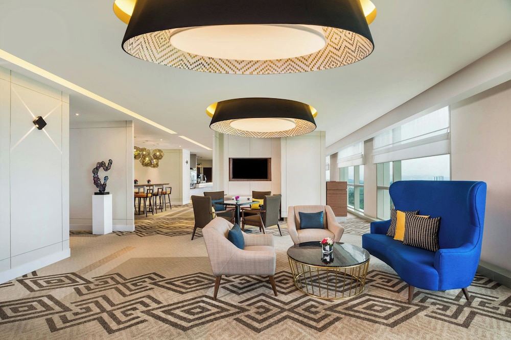Guest Room,1 King Bed, Club Lounge Access photo 2