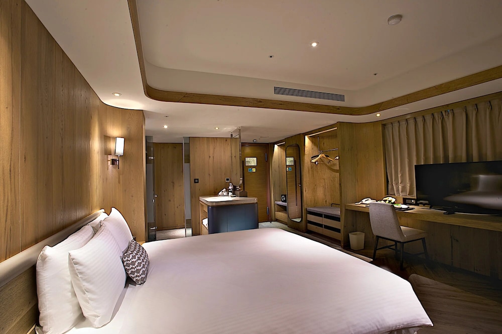 Standard Room (No Balcony) photo 2