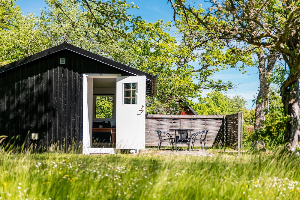 Cabin, 1 Bedroom, Private Bathroom (Van Gogh) photo 1