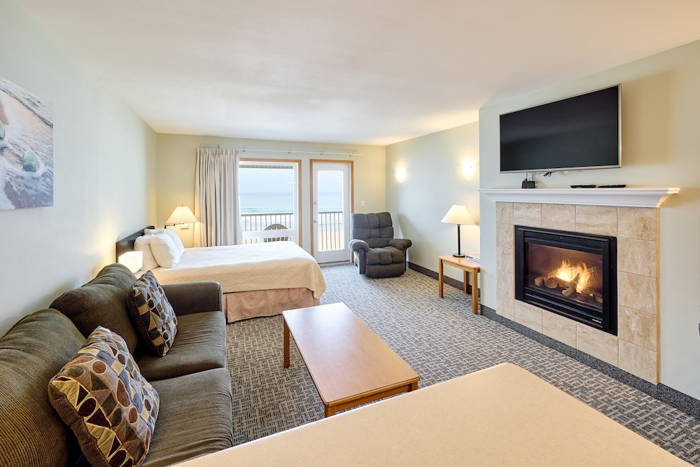 Deluxe Suite, 1 Bedroom, Fireplace, Ocean View