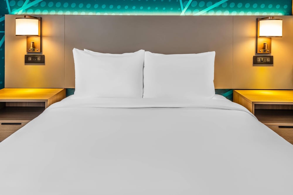 Suite, 1 Queen Bed with Sofa bed, Non Smoking photo 3