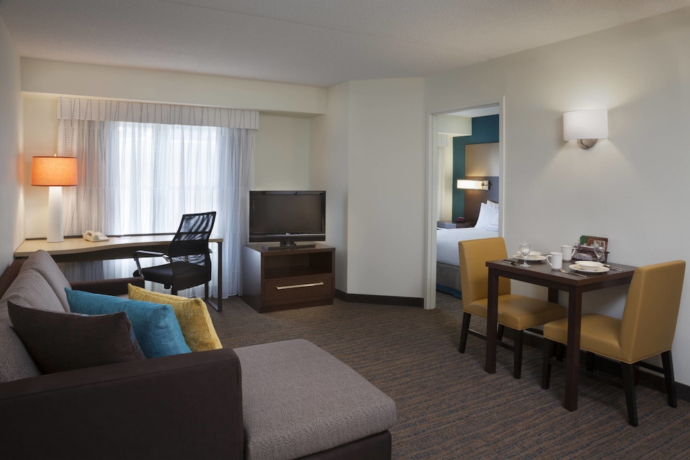 Suite, 1 Bedroom photo 2