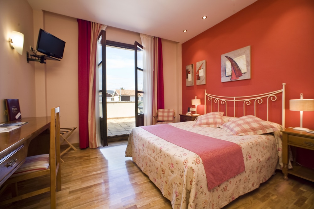 Double Room - Photo 1