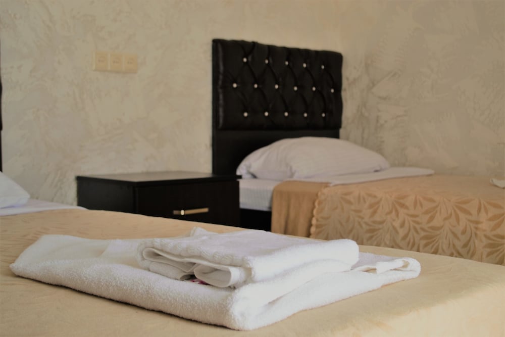 Economy Twin Room