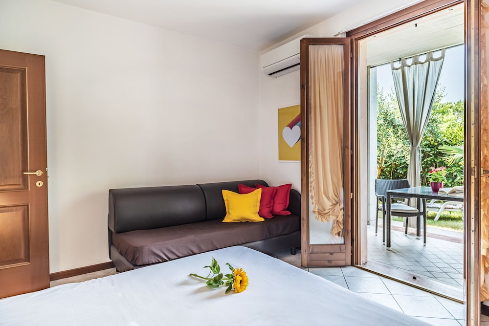 Apartment, 1 Bedroom, Courtyard View