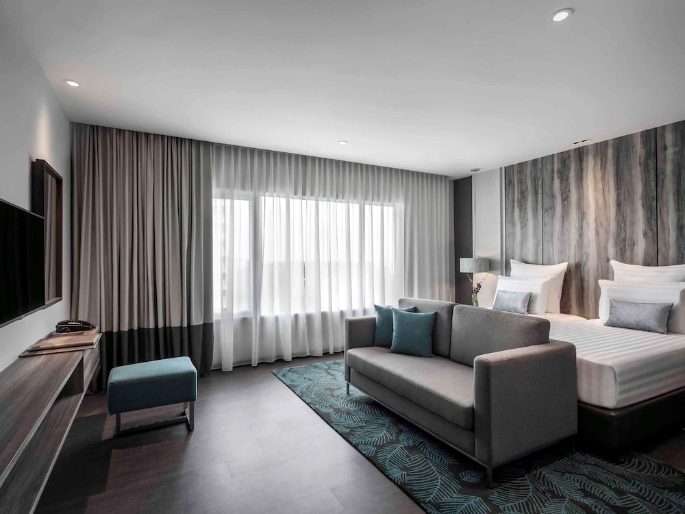 Superior Room, 2 Twin Beds, City View photo 2