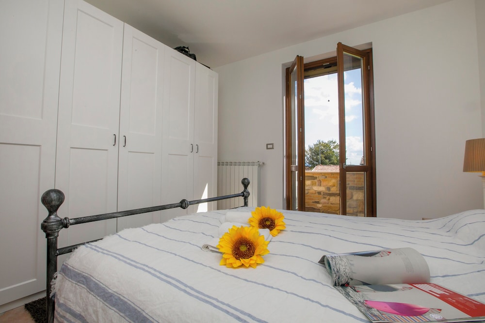 Family Apartment, Multiple Bedrooms (Casa Valtenesi) photo 3