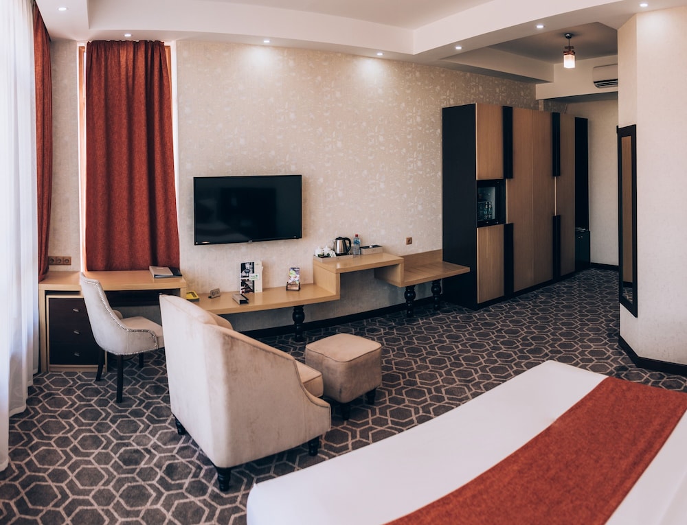 Deluxe Double or Twin Room - Photo 3