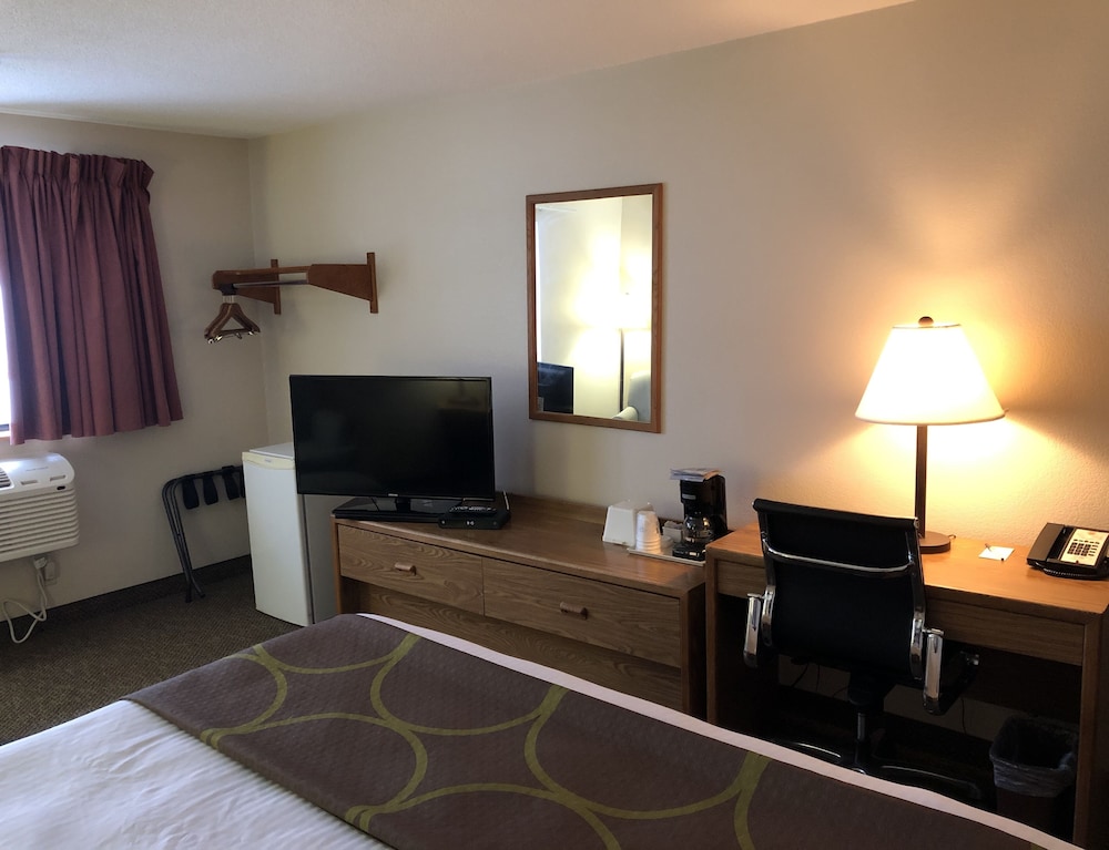 Room, 1 Queen Bed - Photo 4