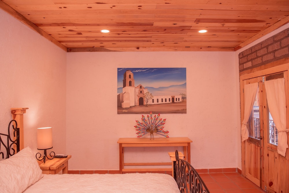 Deluxe Studio Suite photo 2