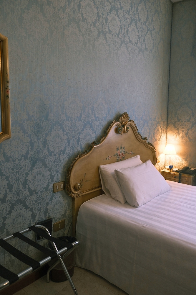 Comfort Single Room, City View, Tower photo 2