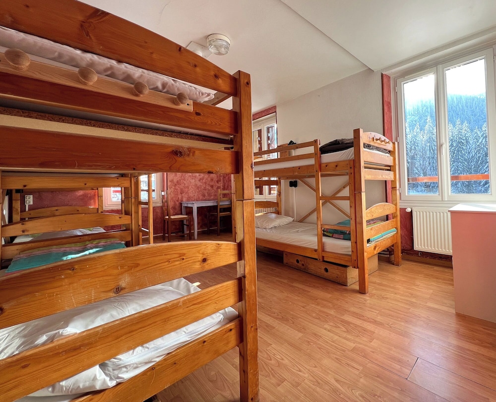 1 Single Bed In Shared Dormitory (6 People Maximum) photo 1