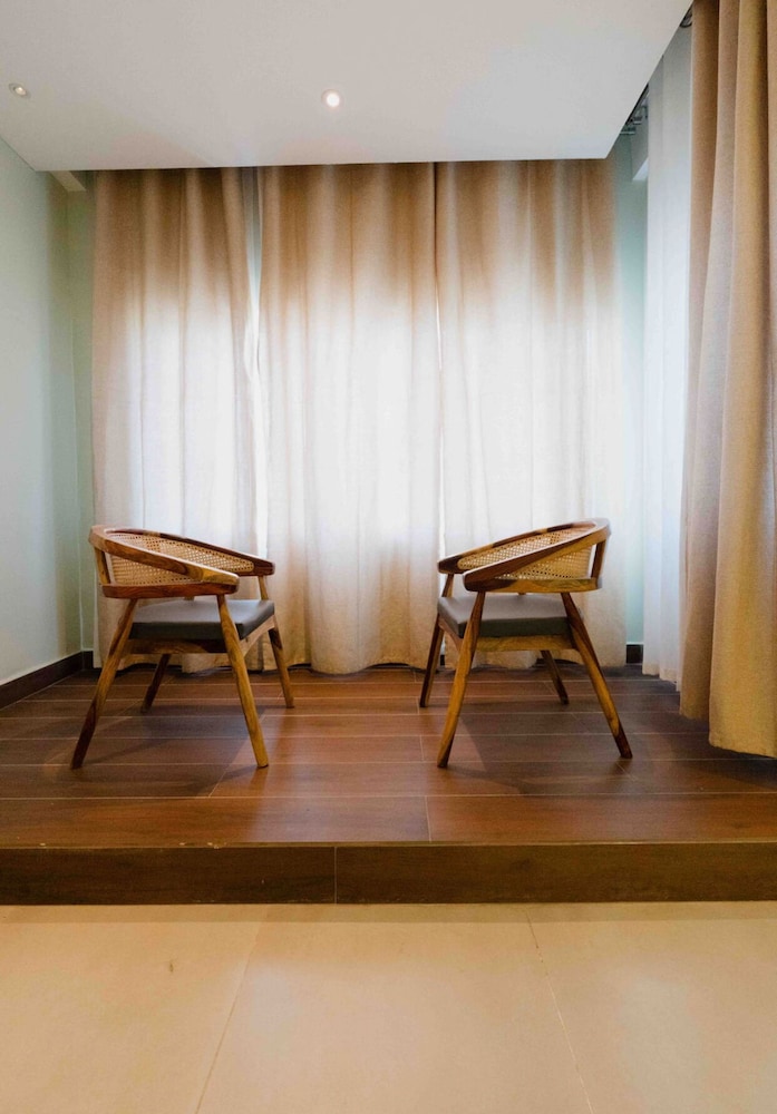 Family Studio Suite