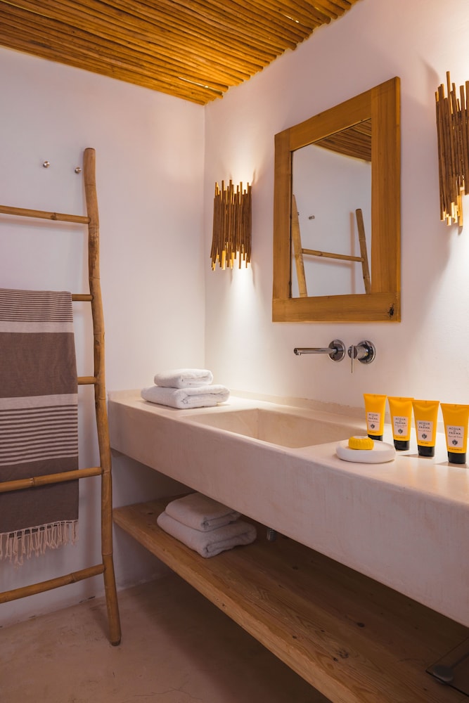 Executive Room Caldera View with Outdoor Mini Plunge Pool Double - Photo 5