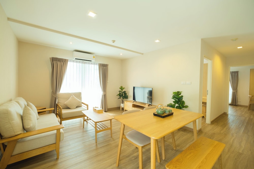Minimal 2 Bedroom Family Grand Suite photo 2