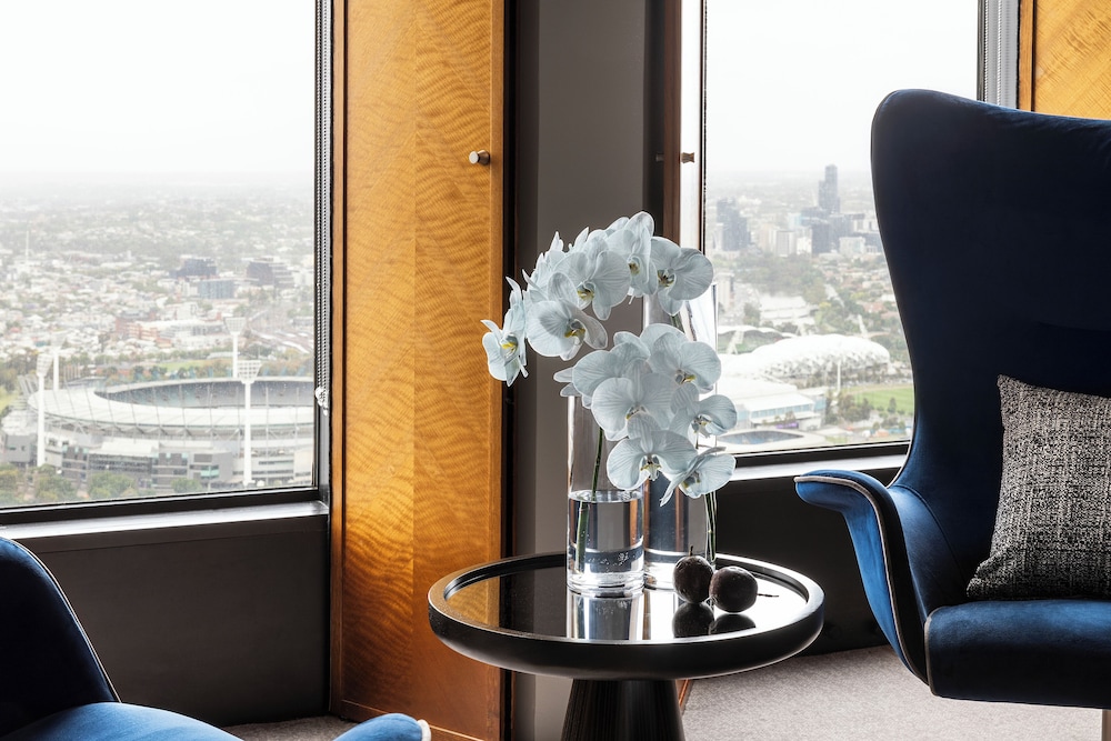 Superior Room, 2 Twin Beds, City View
