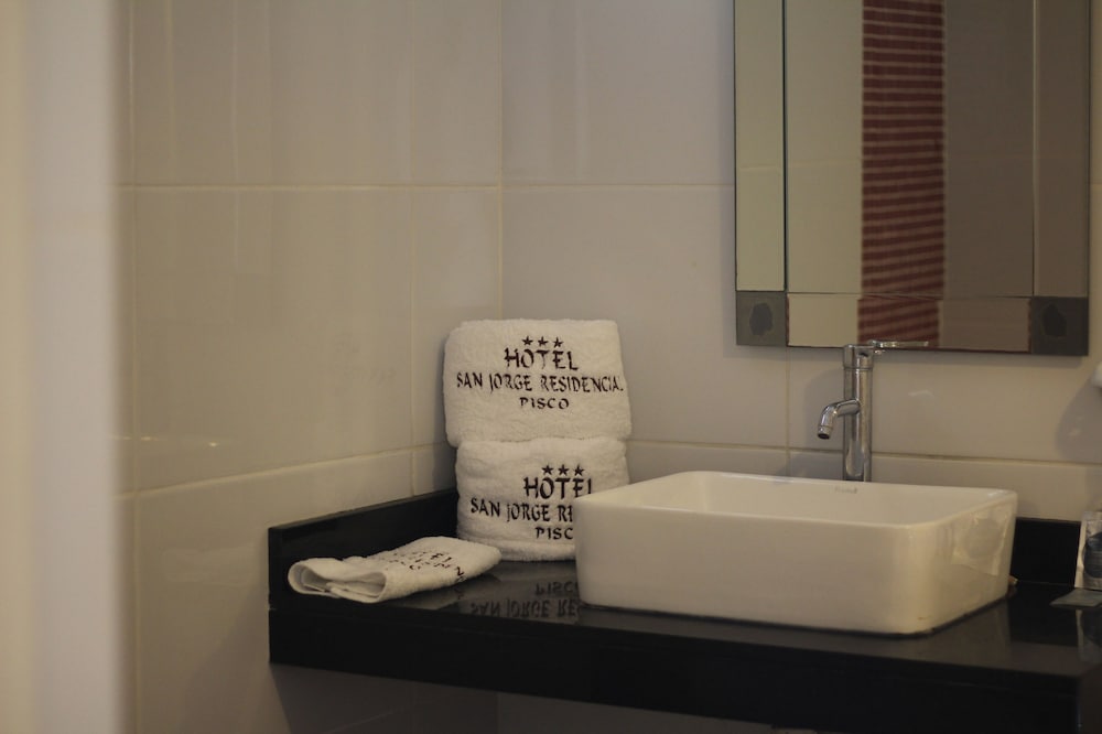 Suite, 1 King Bed, Pool View photo 2