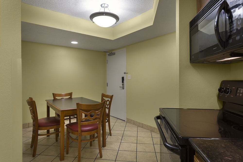 North Oceanview One Bedroom Condo - Photo 2