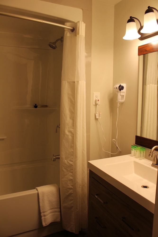 Room, Kitchenette photo 3