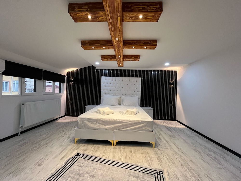 Luxury Studio Suite photo 1