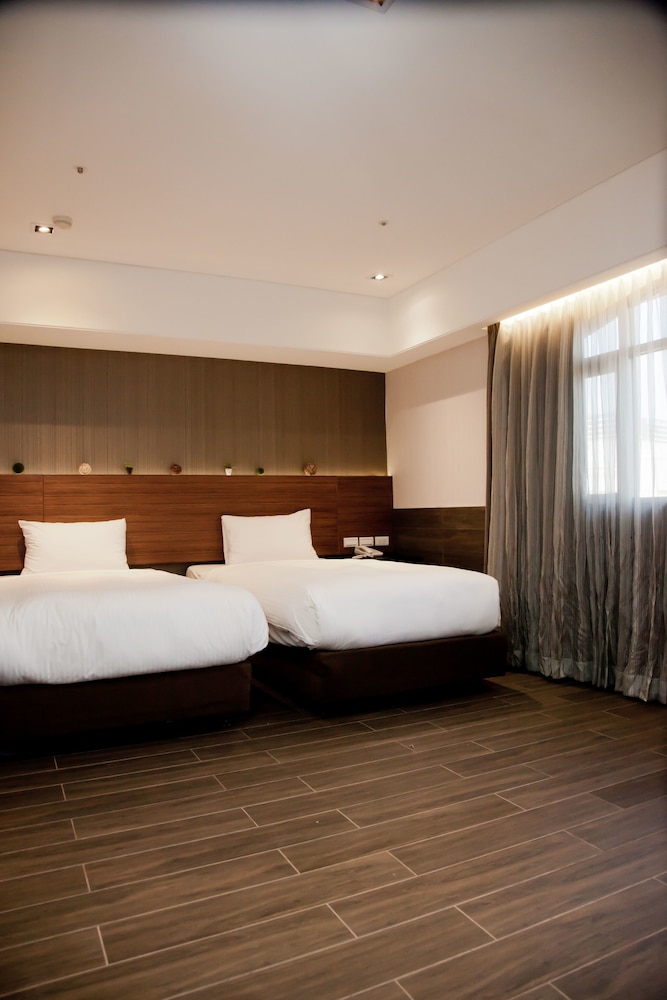 Superior Twin Room, 2 Twin Beds photo 3