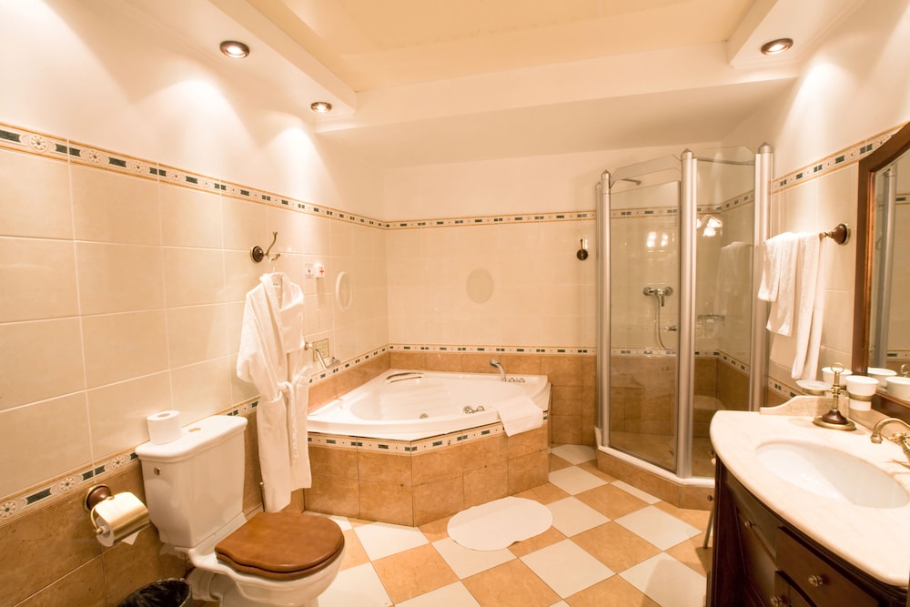 Executive Suite, 1 Bedroom, River View photo 2