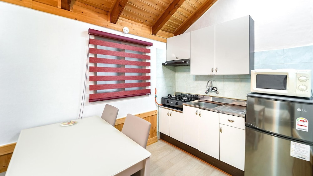 Basic Room, 1 Bedroom (101(PET)) - Photo 2