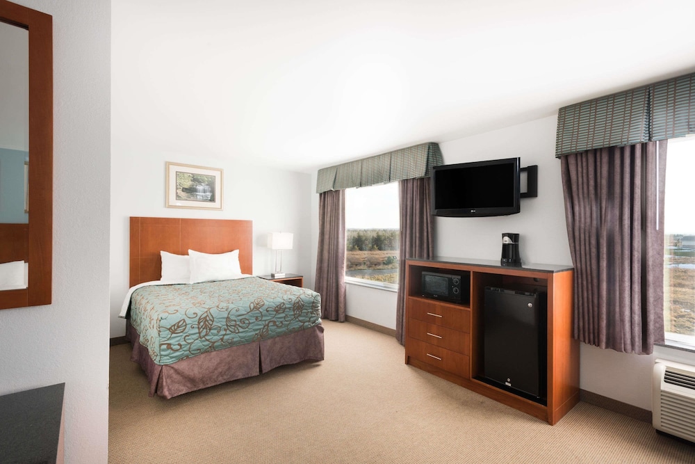 Studio Suite, Multiple Beds, Non Smoking - Photo 1