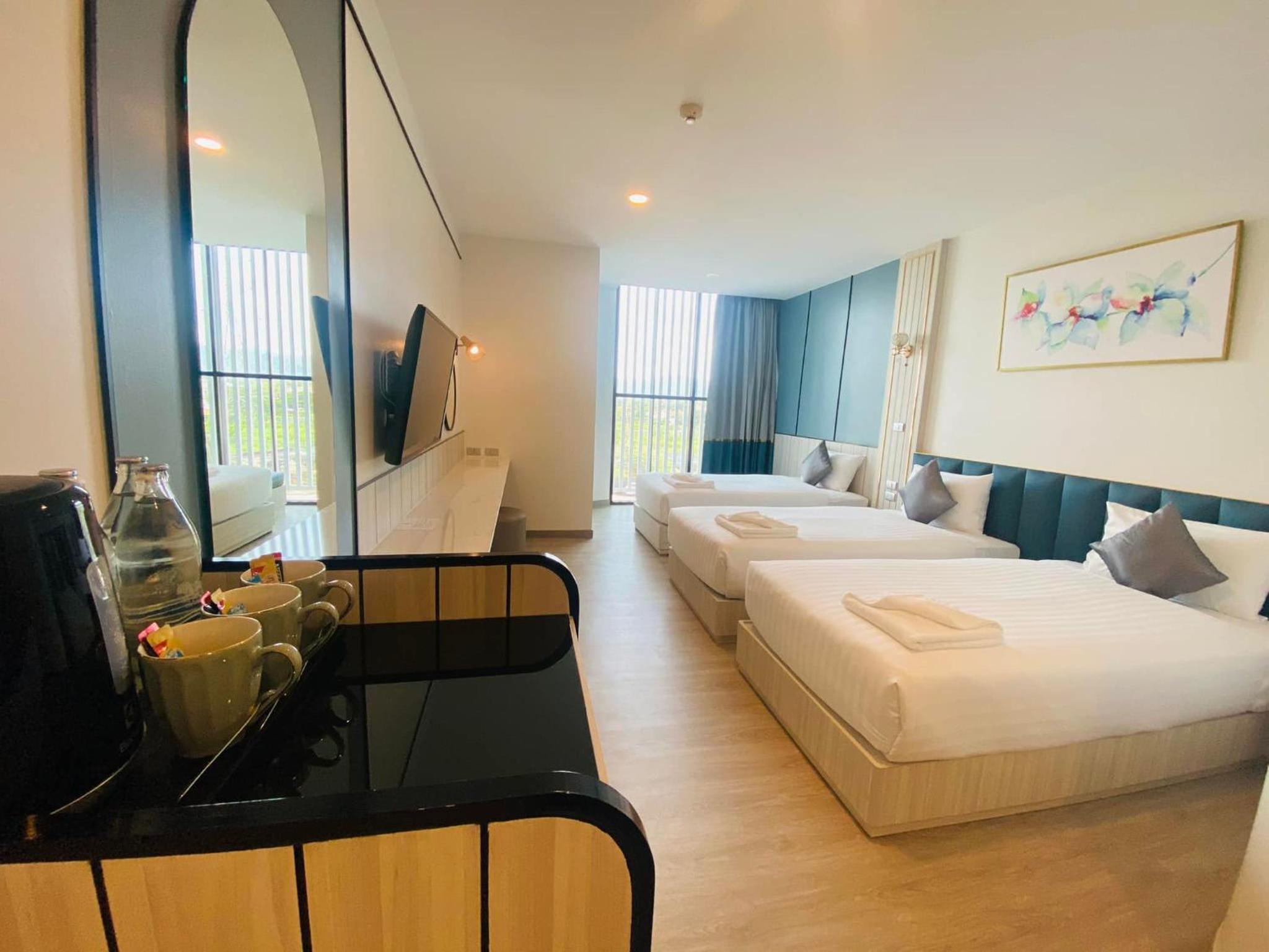 Deluxe Triple Room - Photo 2