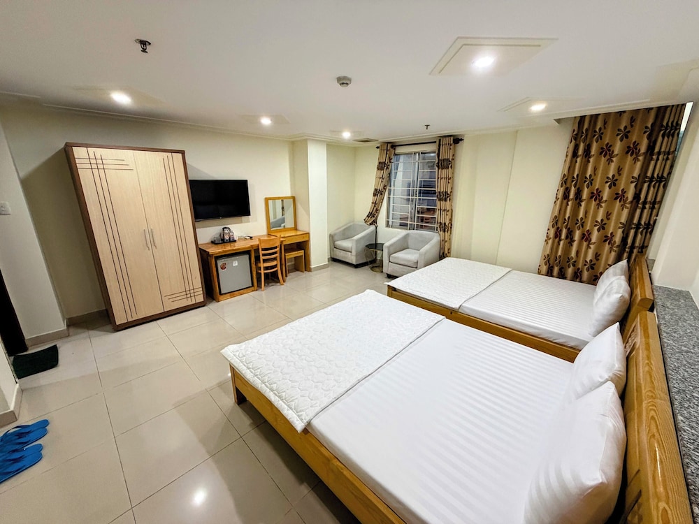 Family Room, City View