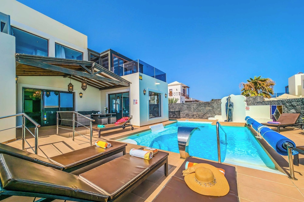 Villa (5 Habitaciones)