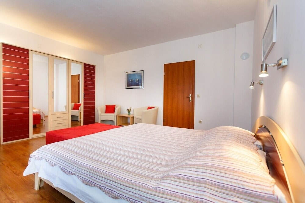 Apartment (Juri - A1(2+2)) photo 2