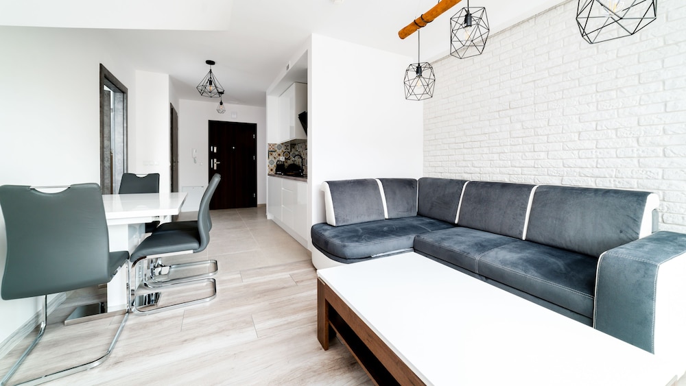 Apartment (70)