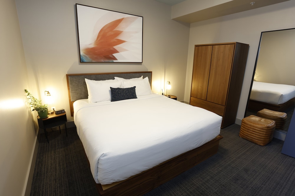 Suite, 1 Twin Bed (The Zen) photo 2