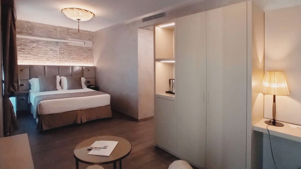 Junior Suite thumbnail 5