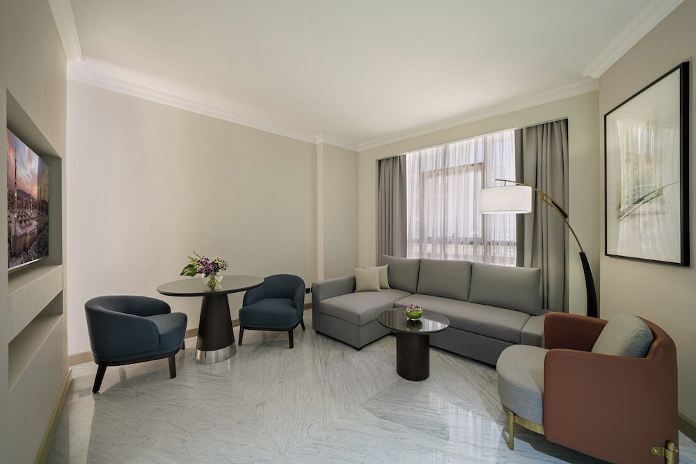 Senior Suite, 1 Bedroom, City View - Photo 1