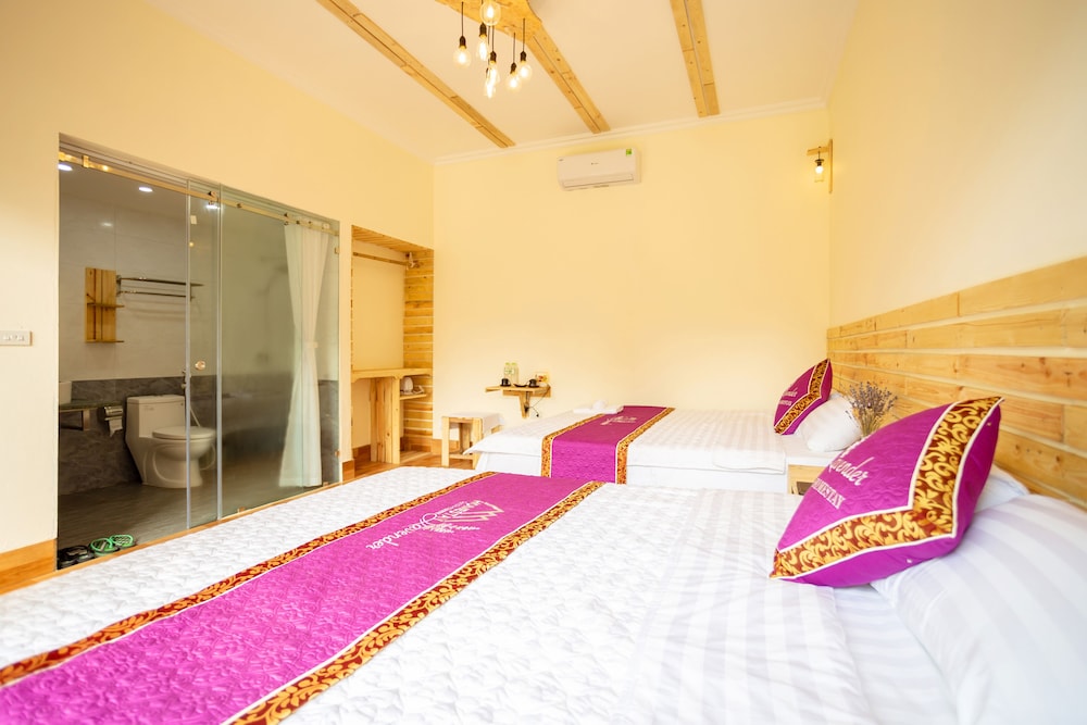 Standard Quadruple Room - Photo 4