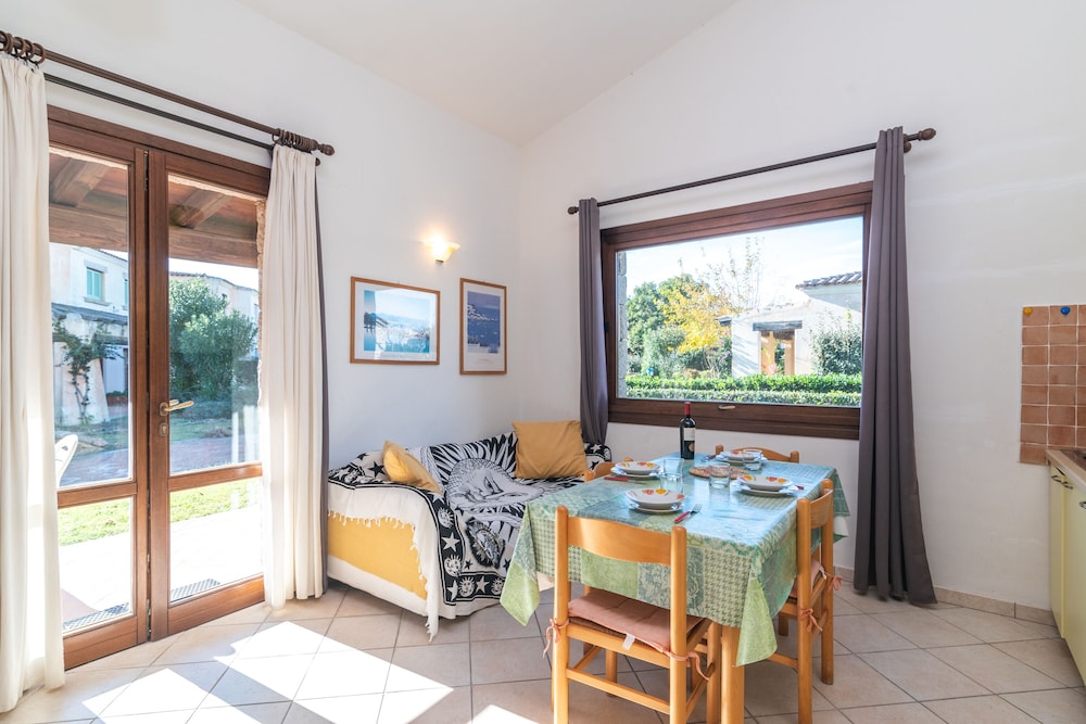 Family Apartment, 2 Bedrooms (Il Borgo 13/2 700mt From The Beach) photo 2