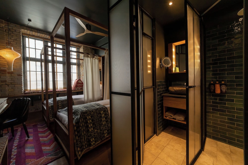 Family Room, 2 Bedrooms, Non Smoking, Connecting Rooms