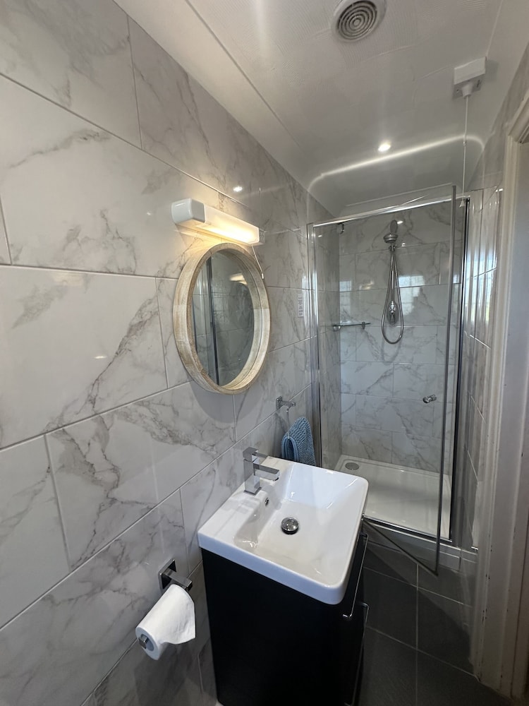 Double Room, Ensuite, Courtyard View (Dog Friendly ) photo 2