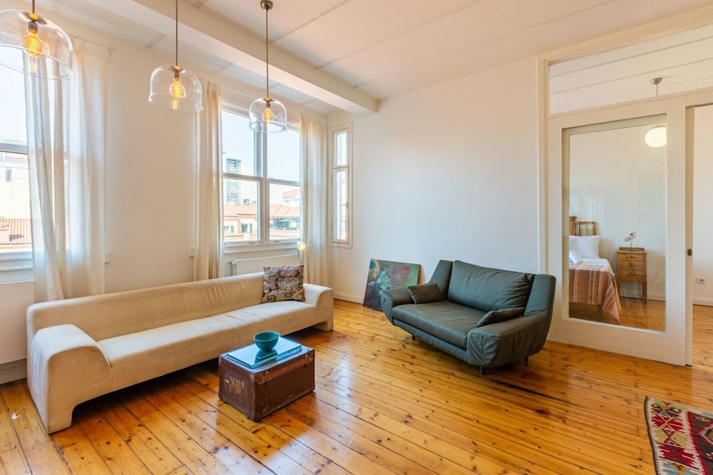 Apartment photo 3