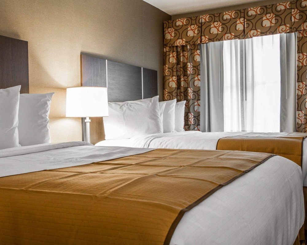 Suite, Multiple Beds, Non Smoking - Photo 4