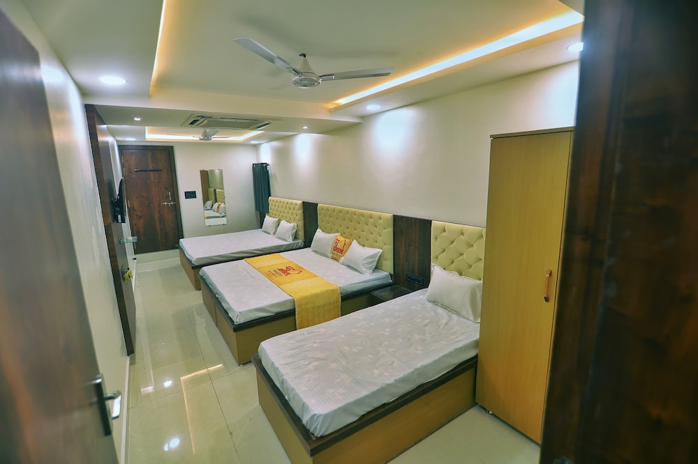 Family Room photo 1