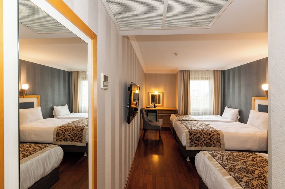 Standard Triple Room photo 3