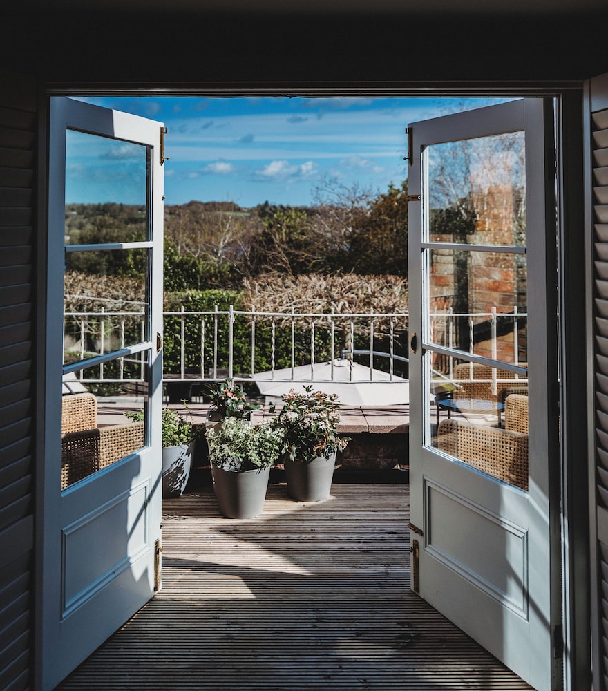 Deluxe Balcony View, Ensuite photo 1