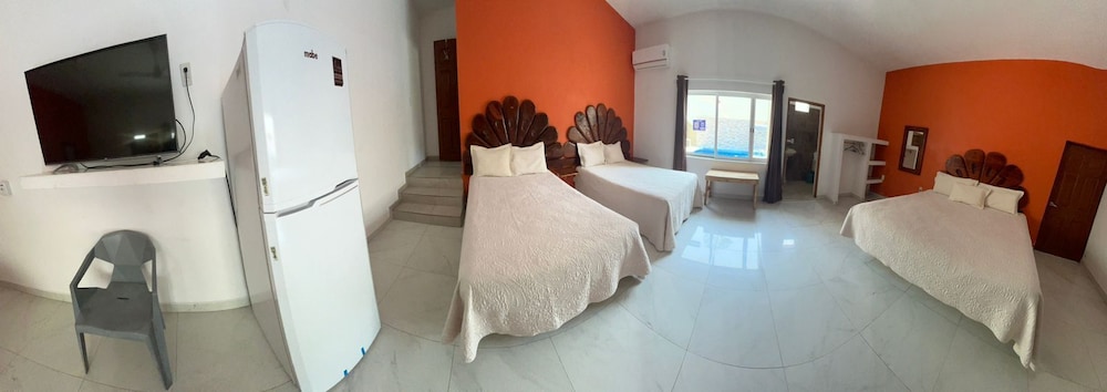 Standard Triple Room, Multiple Beds, Shared Bathroom, Courtyard View